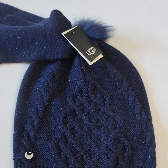 NWT Womens Ugg Blue Metallic Peacot Wool Blend Hat and Glove Blime Gift Set OS - Picture 3 of 8